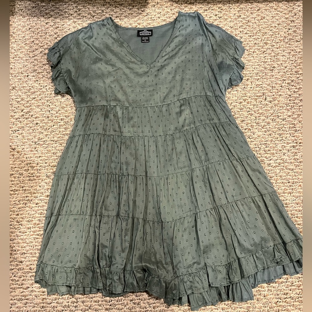 Sage green dress from Francesca’s, patterned, flowy, women’s L